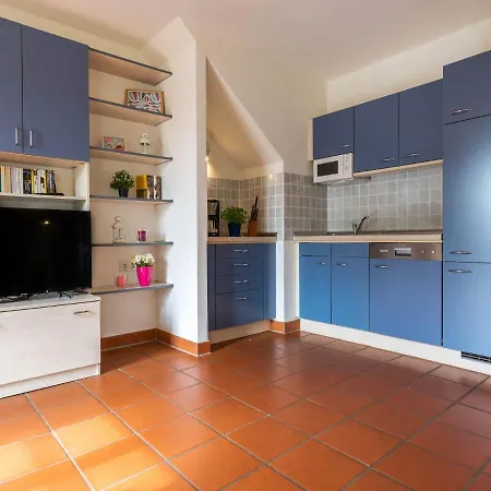 Rugana - Klassik Mit 1 Schlafzimmern Und Terrasse C33 *