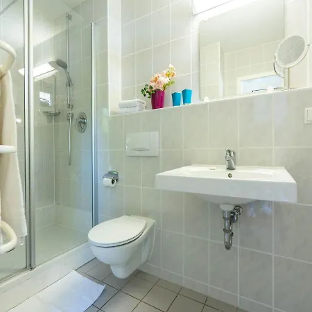 Rugana - Klassik Mit 1 Schlafzimmern Und Terrasse C33 Appartement Dranske